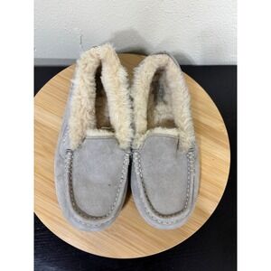 UGG Ansley Moccasin Women 9 Grey Suede Shearling Lined Slippers 3312
